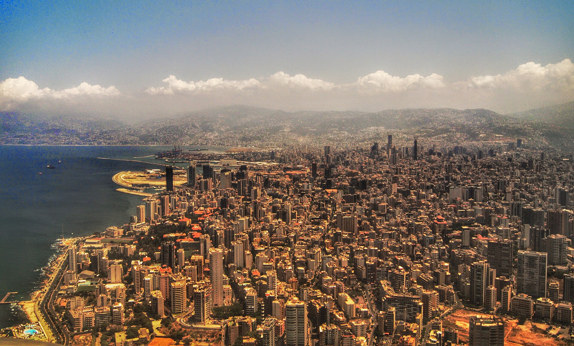 Beirut — Wikimedia Commons (Wikipedia summary) photo