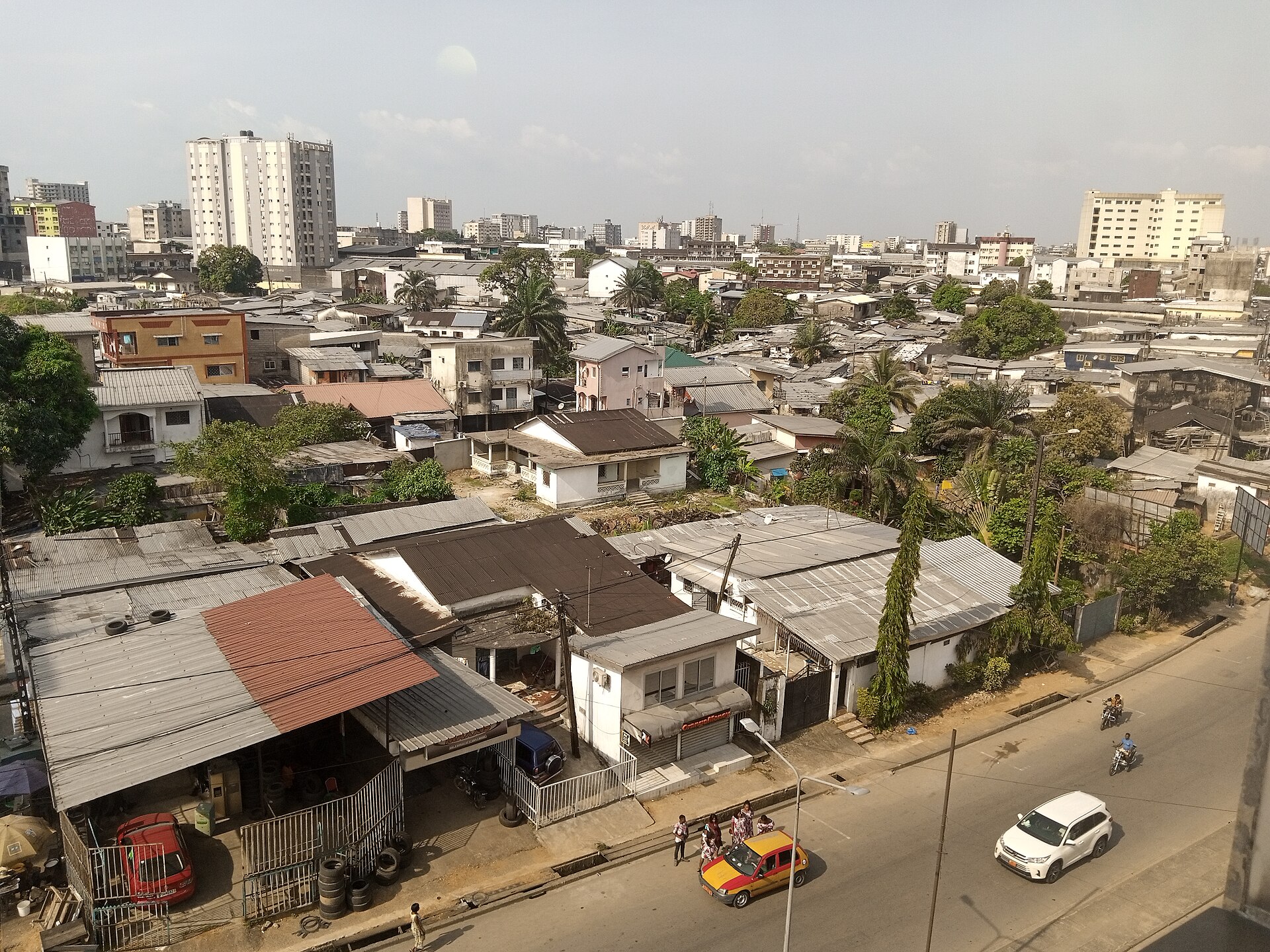 Douala — Wikimedia Commons (Wikipedia summary) photo
